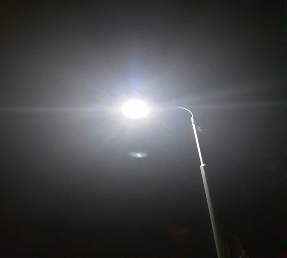屋外照明（LED）の耐雷試験