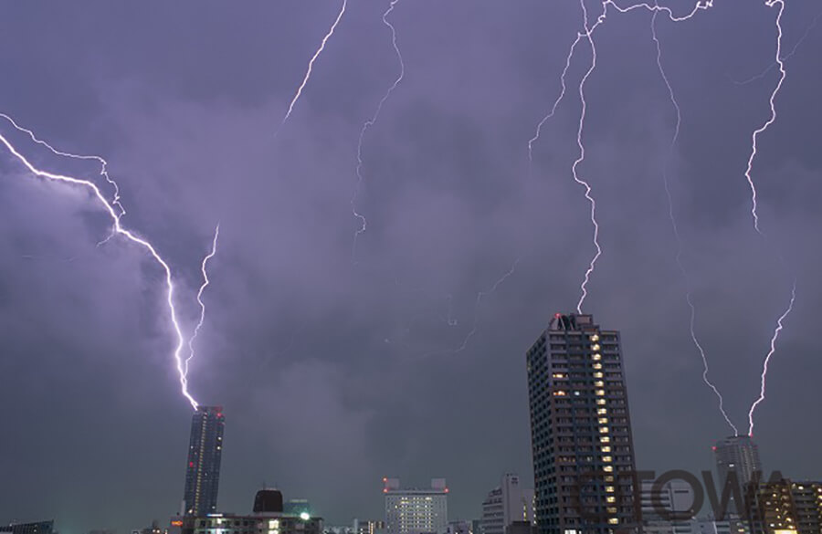 第6回 雷写真コンテスト受賞作品 銀賞 -同時落雷-