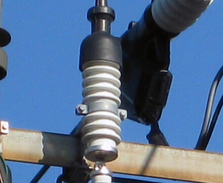 3.3kV, 6.6kV配電用避雷器